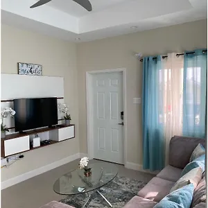 Natalia's Sweet Oasis Apartment